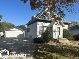 613 E Elm St, Algona, IA 50511
