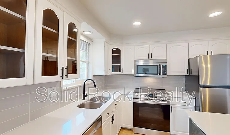 3660 Brentwood Ter — Photo 4