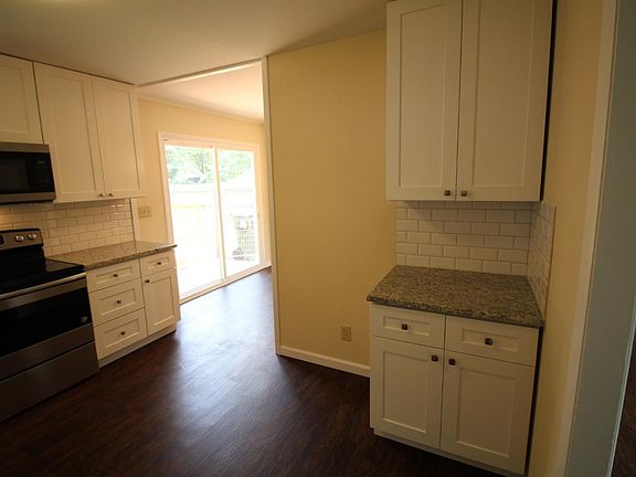 3rd image of 1016 Bellwood Dr