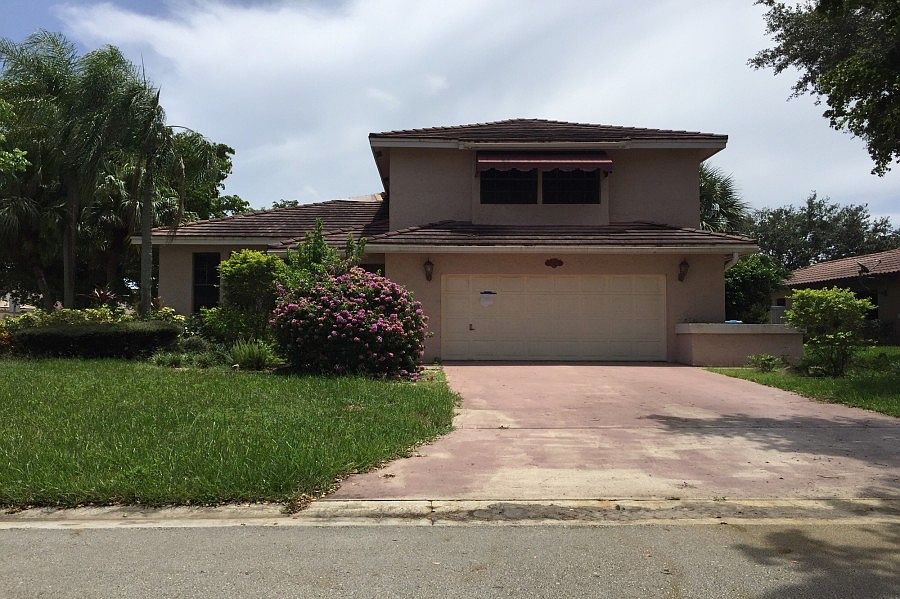 1st image of 5575 NW 60th Dr