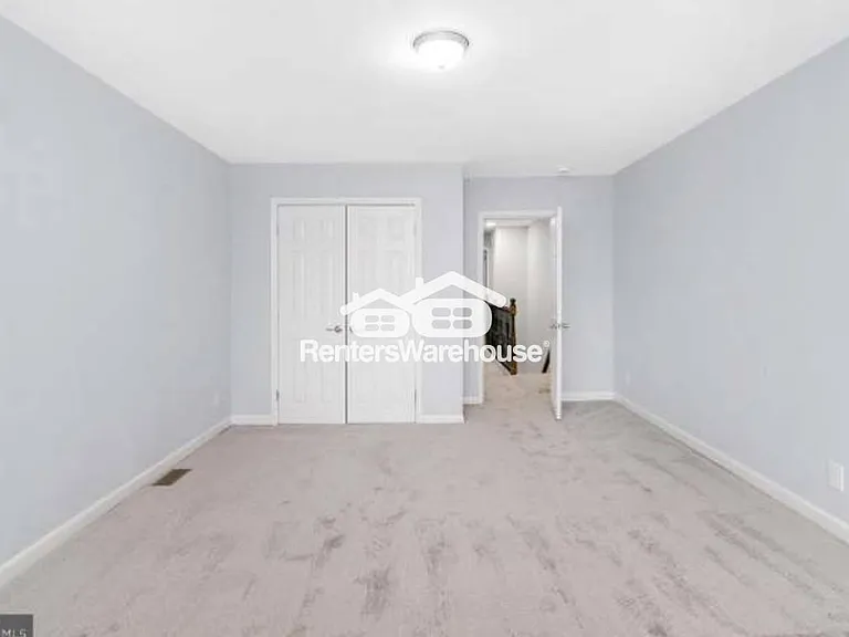 3706 Claremont Ave — Photo 9