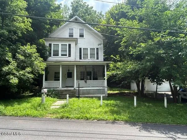 4 Walker Avenue, Troy, NY 12180