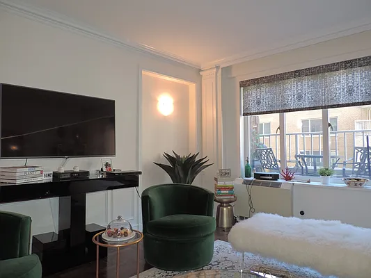 Rented by essential NEW YORK Real Estate | media 37