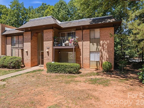 2nd image of 305 Orchard Trace Ln APT 5