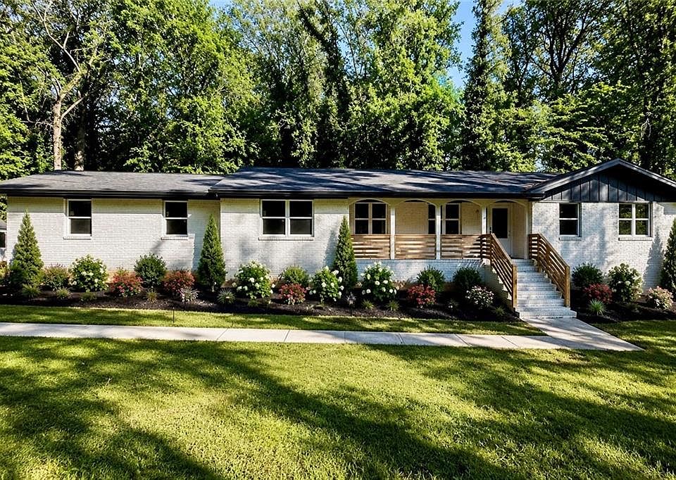 1st image of 1110 Oriole Dr SW