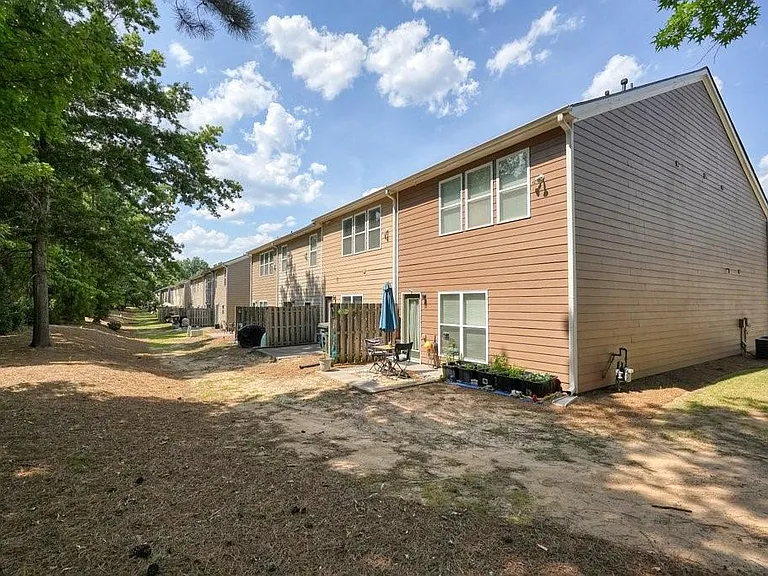 2045 Lakeshore Overlook Dr — Photo 41