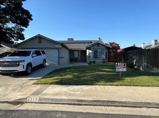 1319 Autumn Ct, Hanford, CA 93230