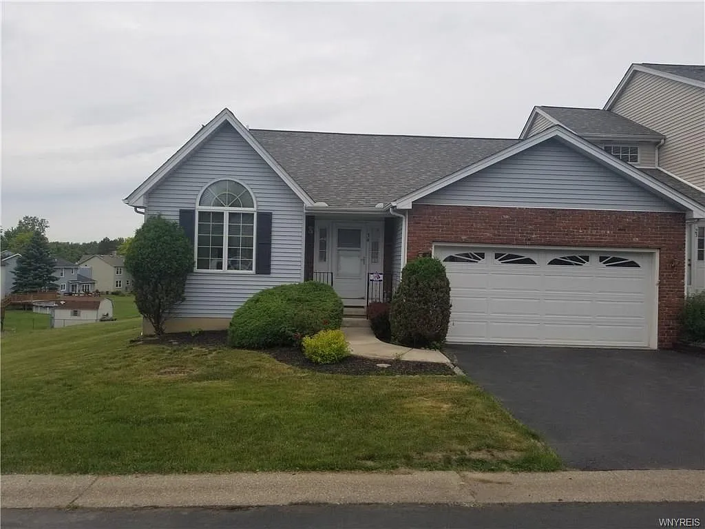 34 N Hill Dr photo 1