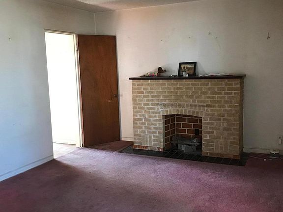 4th image of 442 De Vargas Dr