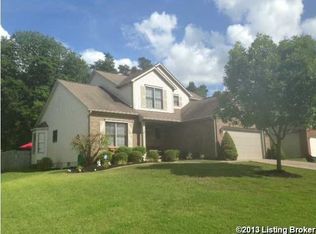 9811 Indian Falls Dr, Louisville, KY 40229