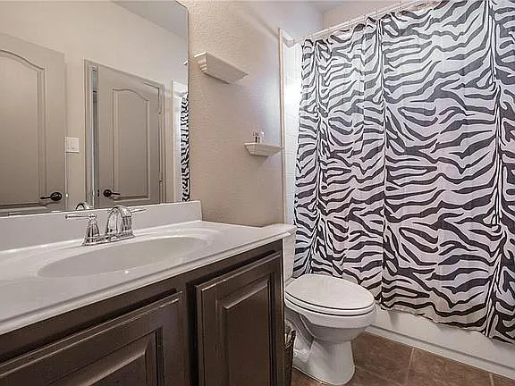 2825 Sheridan Dr — Photo 10
