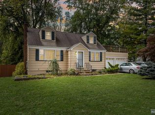 17 Eagle Rock Ave, Roseland, NJ 07068