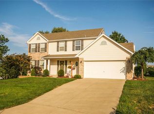 10 Ivywood Ct, Saint Charles, MO 63303