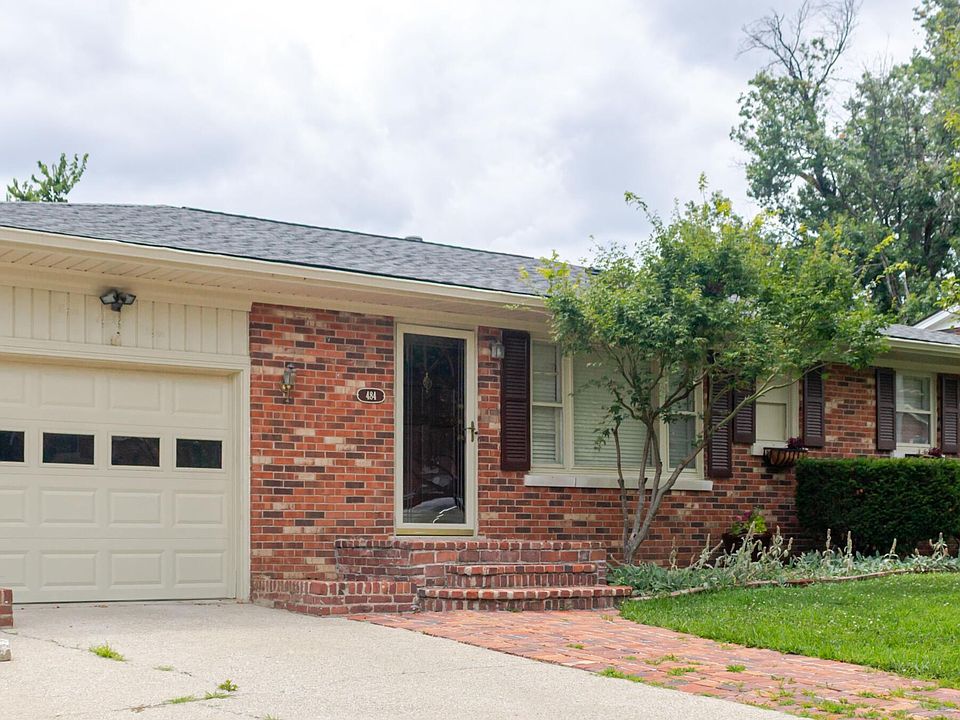 1st image of 484 Wanstead Way