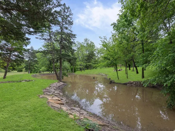 1152 N 1100th Rd, Lawrence, KS 66047