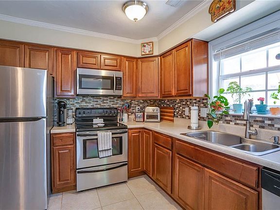 4th image of 3720 Northmoor Ct
