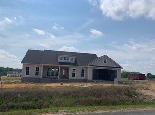 13 Stonehaven Dr, Tifton, GA 31793