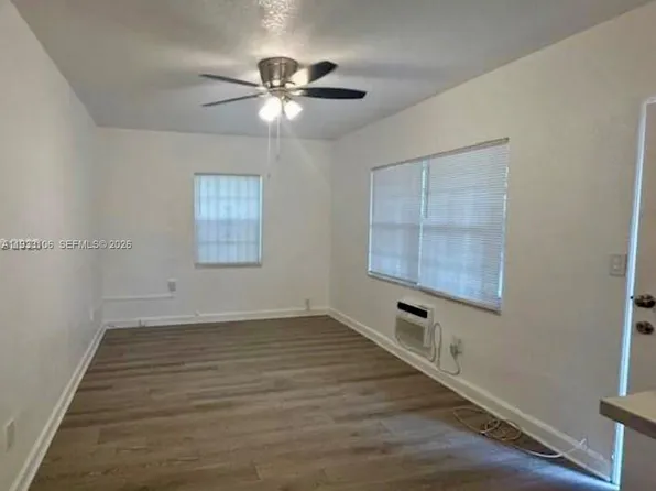 2023 NE 169th St, North Miami Beach, FL 33162