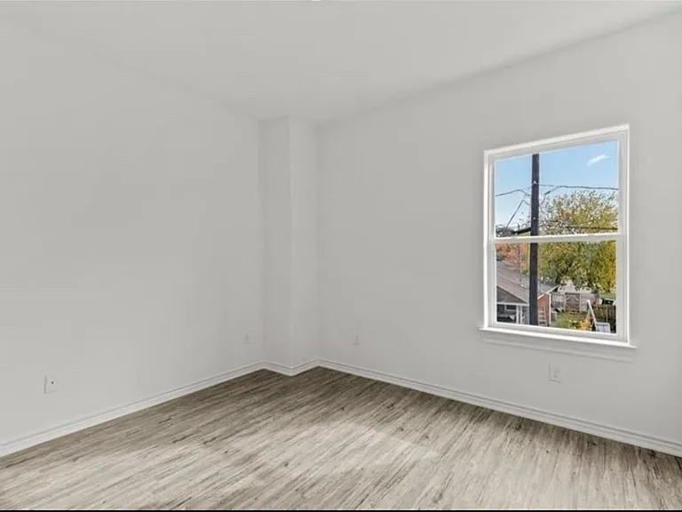 3255 Real St #B — Photo 22