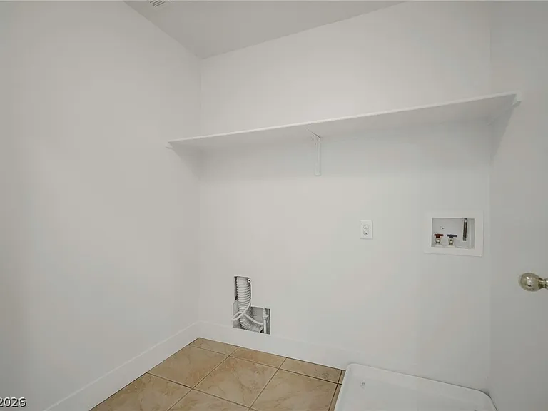 9711 Spinnaker Creek Ave — Photo 6