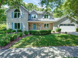 1249 37th Ct, Kenosha, WI 53144