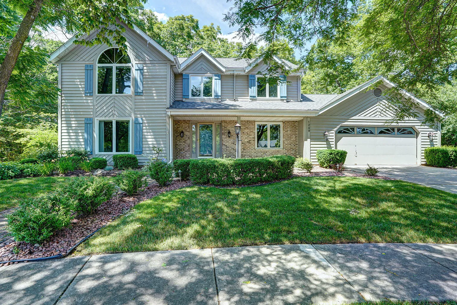 1249 37th Ct photo 1