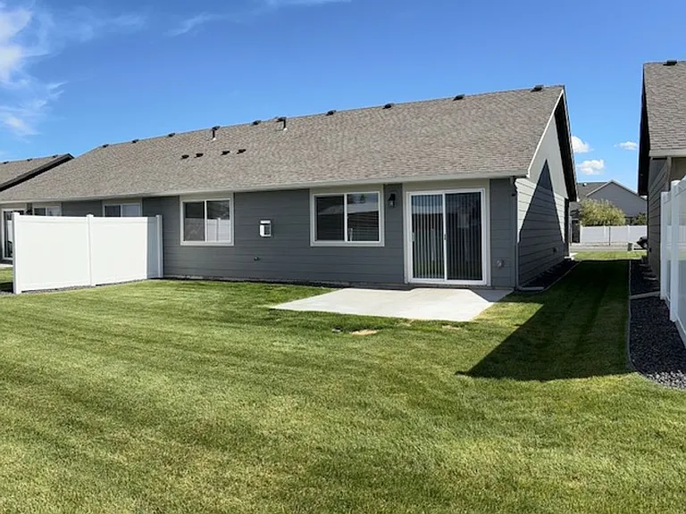 510-512 S Moen St — Photo 12