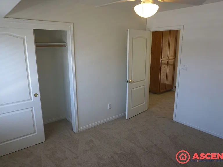 11805 Wethersfield St — Photo 13