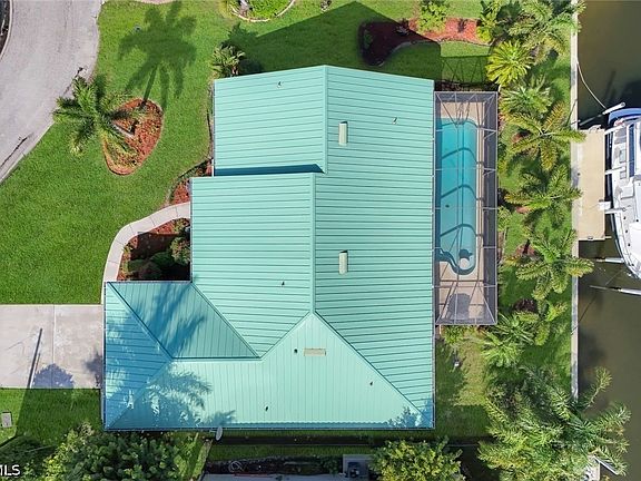 3rd image of 2174 Bayou Rd