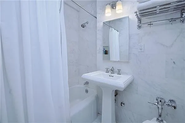 Rented by Level Group | media 37