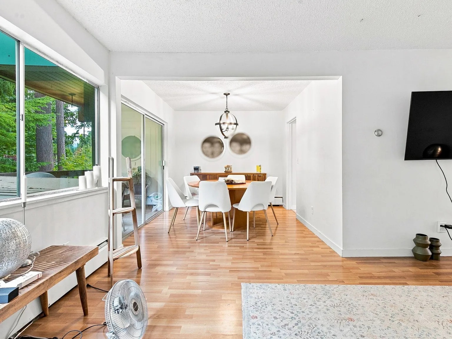 2 bed, 952 sqft, $2,700 — Photo 4
