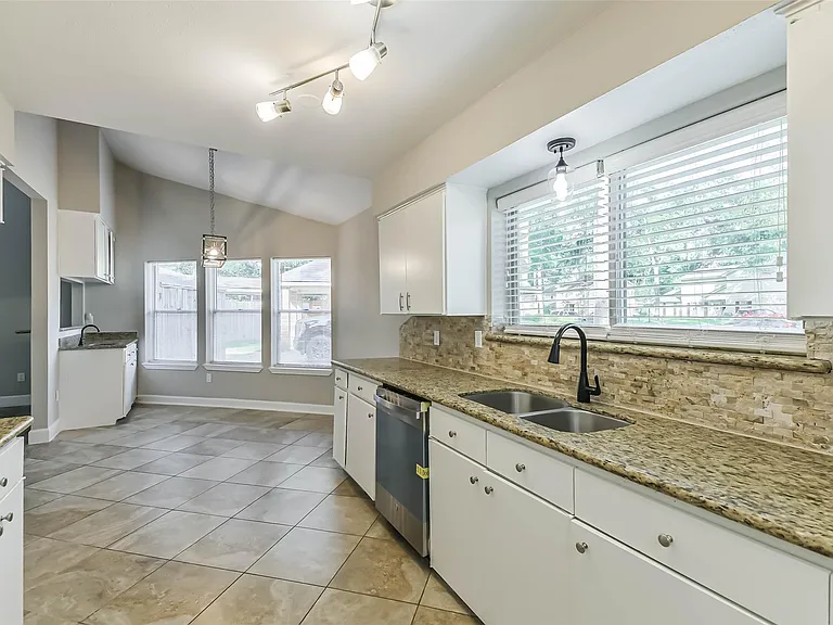 13438 Wiley Martin Dr — Photo 19