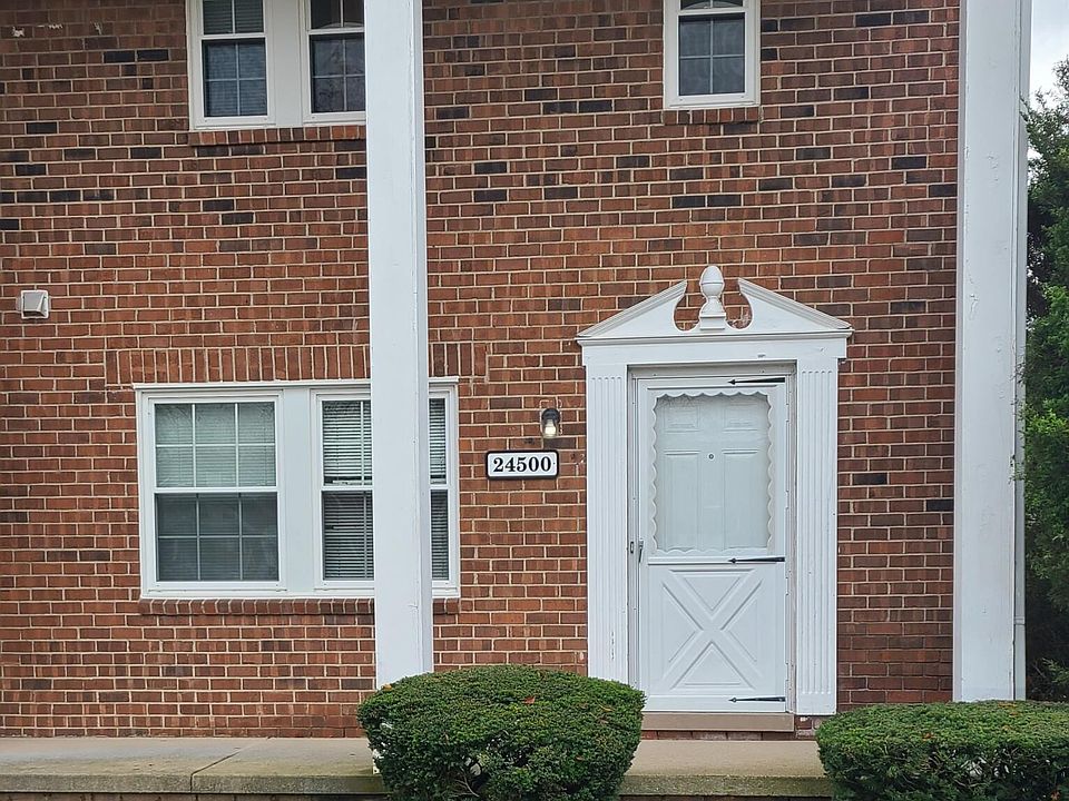 1st image of 24500 Olde Orchard St
