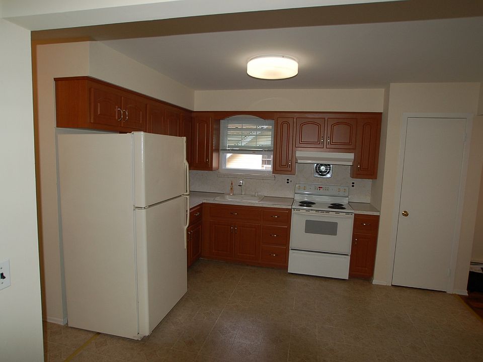 1st image of 39 Granger Ave