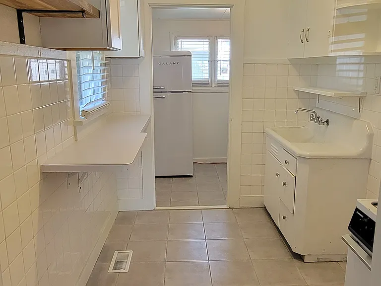 2043 Eaton St — Photo 31