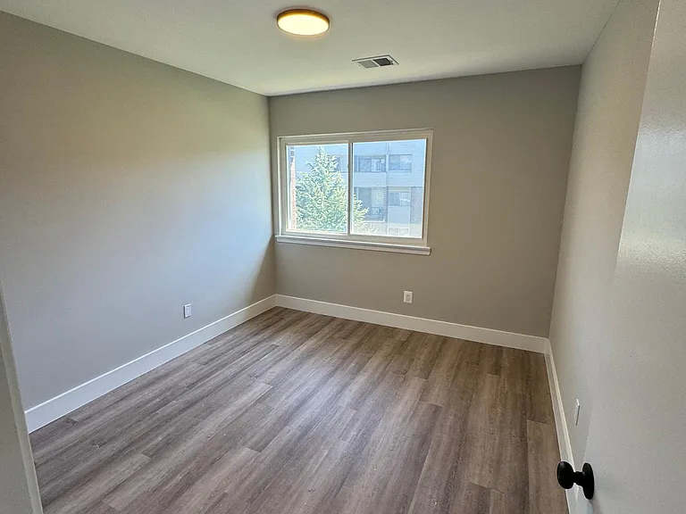10204 Prince Pl #207 — Photo 6