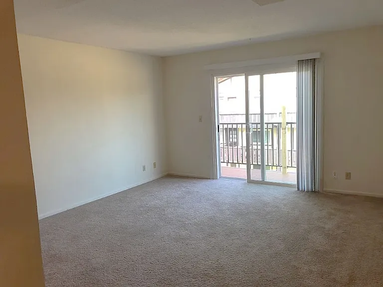 2 Bedroom 1 Bath apartment in Ankeny IA — Photo 2