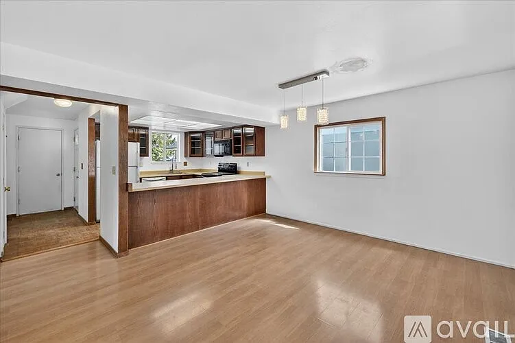 2675 Nicholette Dr — Photo 3