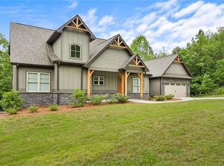 1104 Little River View Dr, Seneca, SC 29672