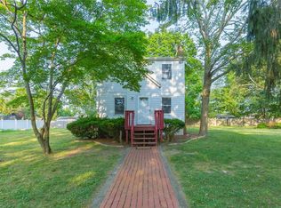 1 Rogers Ave, Huntington, NY 11743