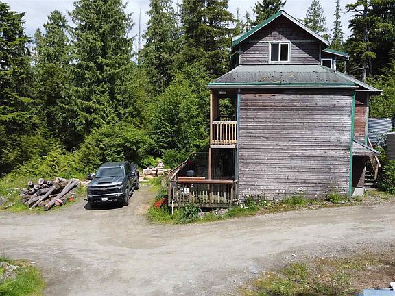 4th image of 16547 Waterfall Rd