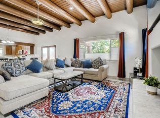 489 Calle Volver, Santa Fe, NM 87505