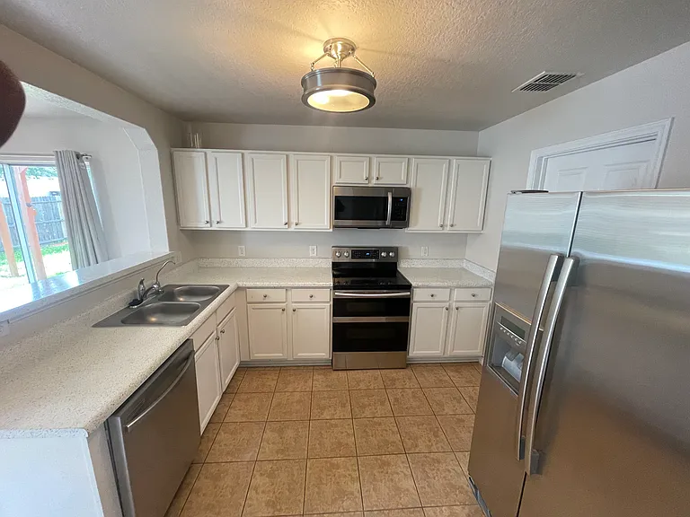 10943 Livewater Trl — Photo 6