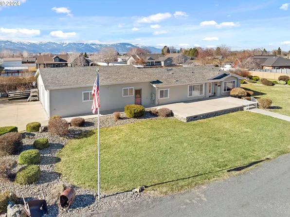 960 1/2 H St, Baker City, OR 97814