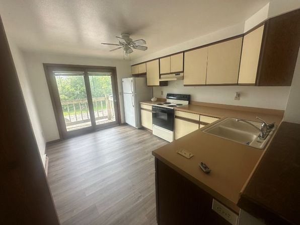 351 Main St UNIT 4