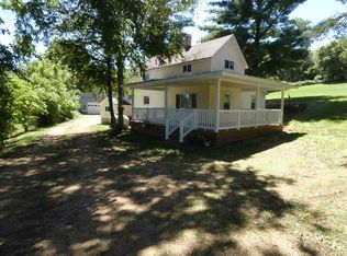 5798 County Rd N, Potosi, WI 53820