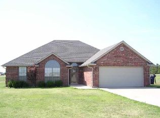 1006 Spring Ln, Blanchard, OK 73010