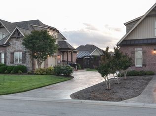 1132 Southwick Dr, Alcoa, TN 37701