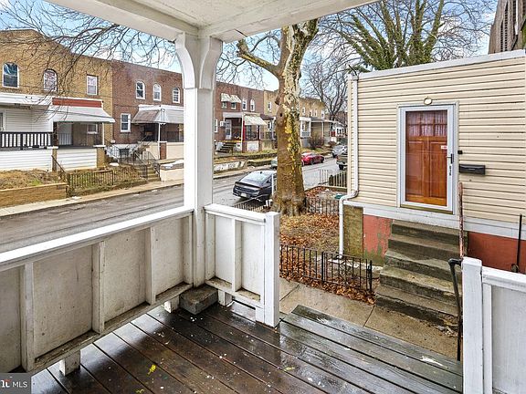 2nd image of 614 Littlecroft Rd