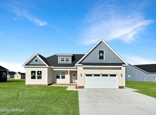 315 Spinnaker Dr, Elizabeth City, NC 27909